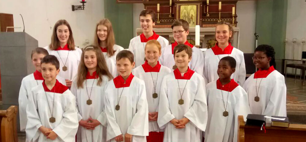Bild: Norbert Wilbert; vordere Reihe von links: Emely Berresheim, Tiemen Retterath, Magdalena Jakoby, Kiran Zimmer, Leonie Retterath, Leon Schmitz und Malik Haubrichs.